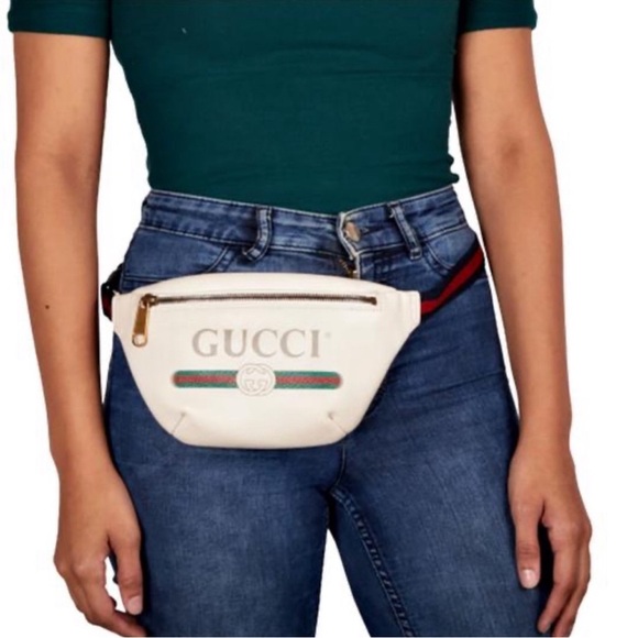 Gucci Grained Calfskin Small Logo Belt Bag - white - Picture 8 of 8